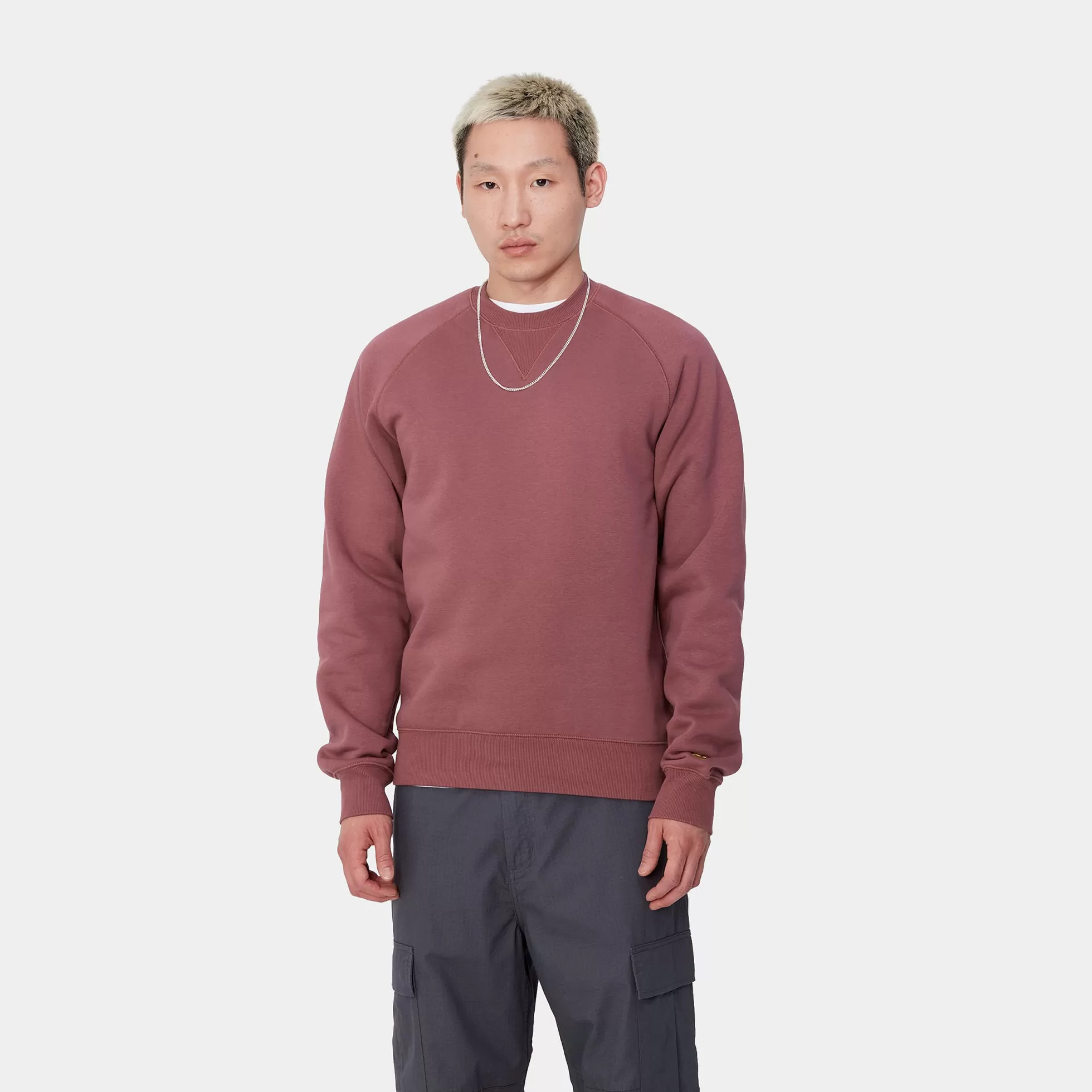 Sweats^Carhartt WIP Chase Sweatshirt Dusty Fuchsia / Gold