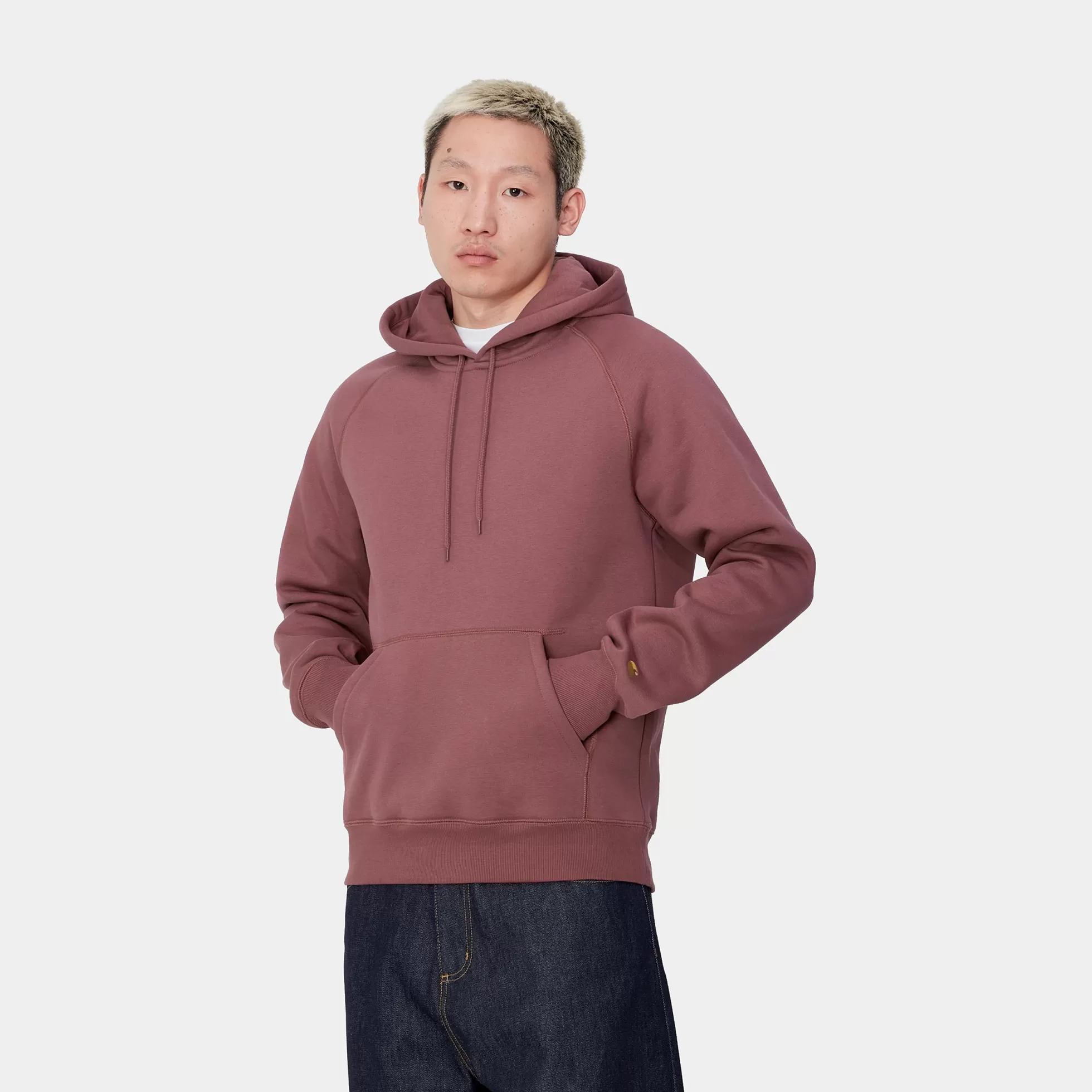 Sweats^Carhartt WIP Hooded Chase Sweatshirt Dusty Fuchsia / Gold